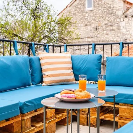 Kuca Za Odmor Ink Semesterbostad Nerezisca